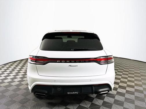 2024 Porsche Macan Base