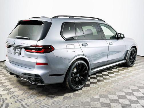 2026 BMW X7 M60i