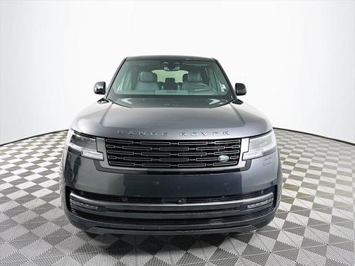 2025 Land Rover Range Rover P400 SE 7 Seat