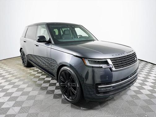 2025 Land Rover Range Rover P400 SE 7 Seat