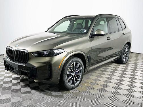 Manhattan Green Metallic 2026 BMW X5 xDrive40i