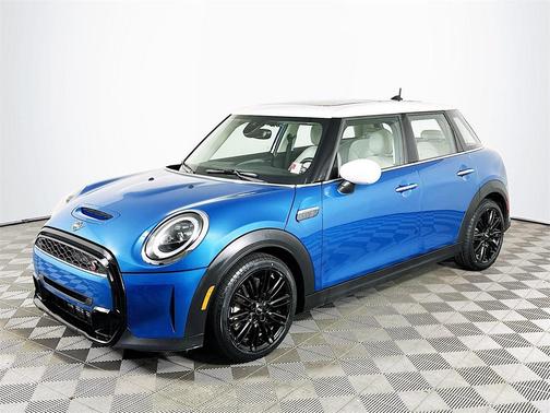 2023 MINI Hardtop Cooper S
