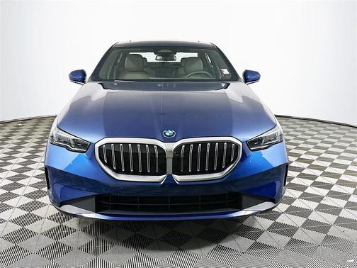 2024 BMW 530 xDrive