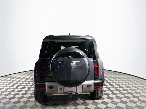 2025 Land Rover Defender 110 P400 X-Dynamic SE