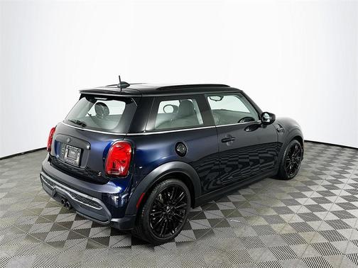 2022 MINI Hardtop Cooper S