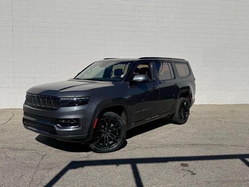 Baltic Gray Metallic Clearcoat 2022 Jeep Grand Wagoneer Series II Obsidian 4x4