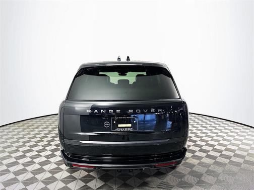 2025 Land Rover Range Rover P530 SE