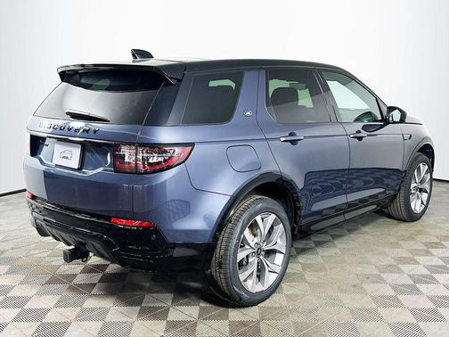 2026 Land Rover Discovery Sport Landmark