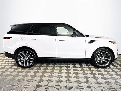 2023 Land Rover Range Rover Sport SE