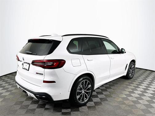 2023 BMW X5 M50i