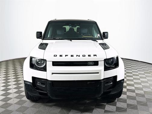 2023 Land Rover Defender 130 X-Dynamic SE