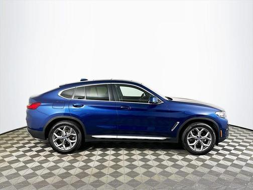 2024 BMW X4 xDrive30i
