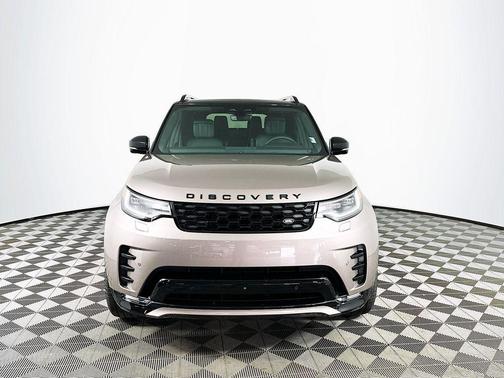 2025 Land Rover Discovery P300 Dynamic SE