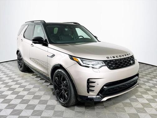 2025 Land Rover Discovery P300 Dynamic SE