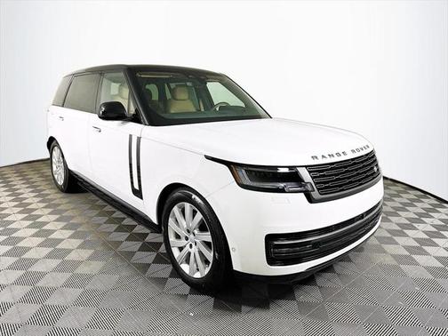 2025 Land Rover Range Rover P400 SE 7 Seat