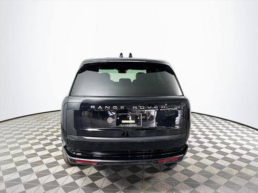 2025 Land Rover Range Rover P400 SE