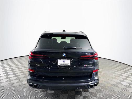 2025 BMW X5 M60i