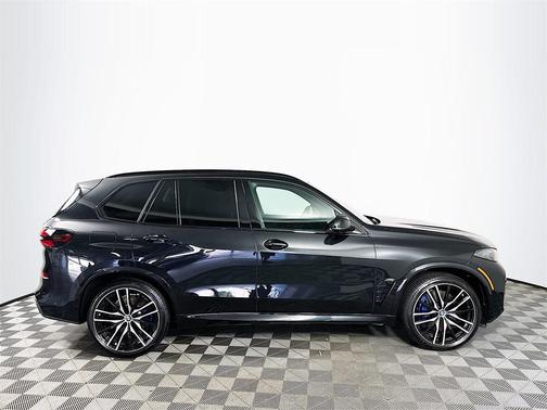 2025 BMW X5 M60i
