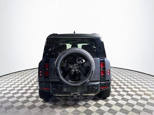 2025 Land Rover Defender 110 P400 X-Dynamic SE