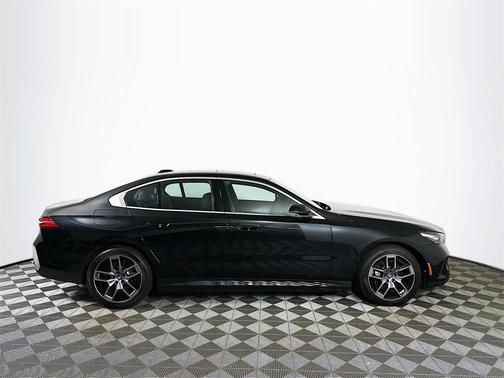 2024 BMW i5 eDrive40