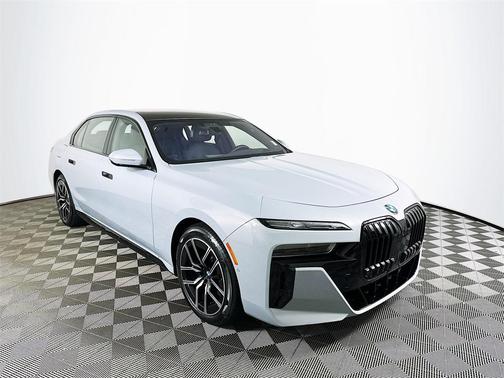 2023 BMW 760 i xDrive