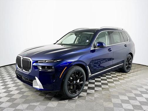 2025 BMW X7 xDrive40i