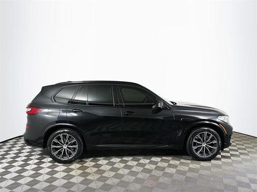 2023 BMW X5 M50i