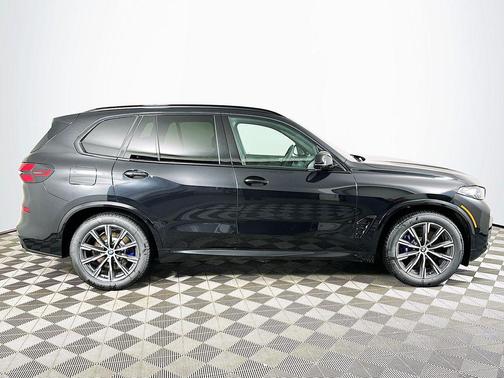 Black Sapphire Metallic 2026 BMW X5 M60i