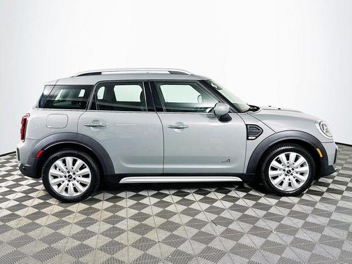 2022 MINI Countryman Oxford Edition