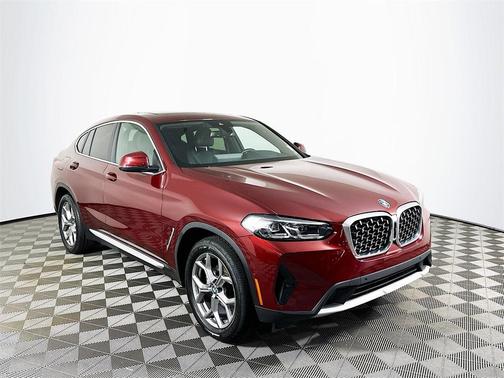 2025 BMW X4 xDrive30i