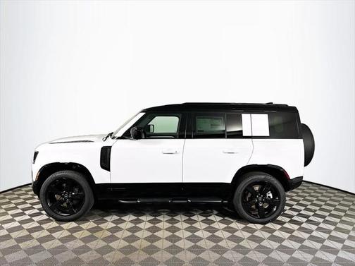 2025 Land Rover Defender 110 P400 X-Dynamic SE