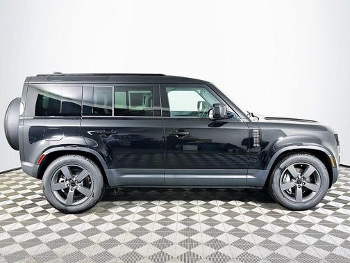 2026 Land Rover Defender P300 S