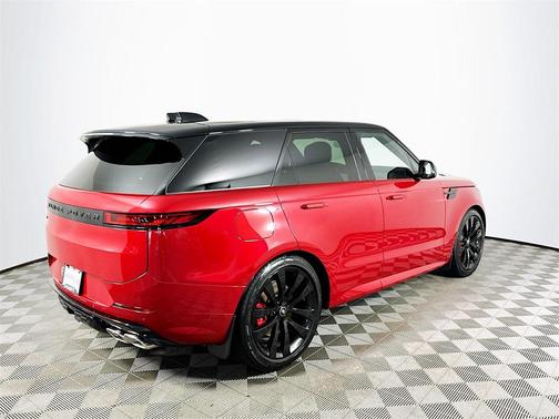 2025 Land Rover Range Rover Sport SE