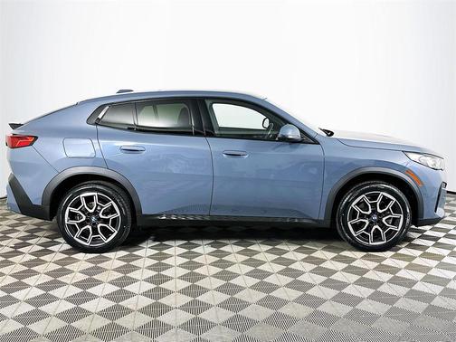 2025 BMW X2 xDrive28i