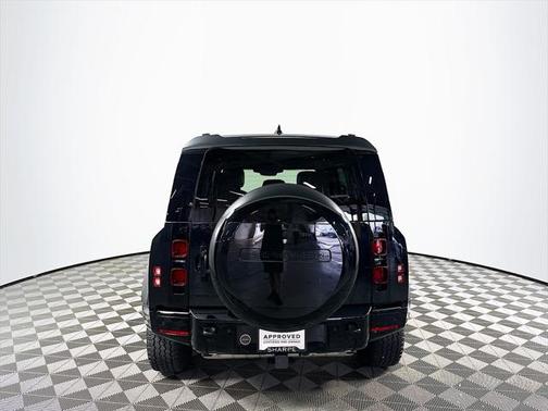2024 Land Rover Defender X-Dynamic SE