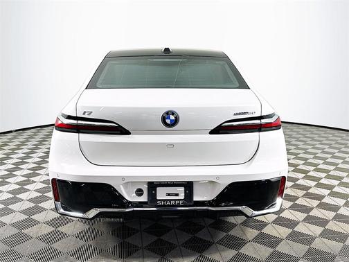 2024 BMW i7 eDrive50
