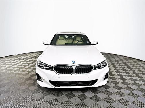 2025 BMW 330 i xDrive