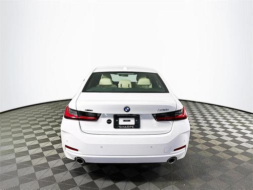 2025 BMW 330 i xDrive