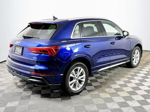 2021 Audi Q3 45 S line Premium