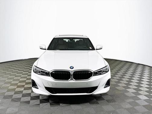2025 BMW 330 i xDrive