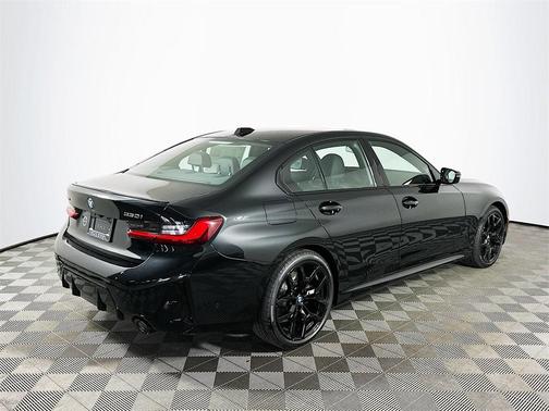 2025 BMW 330 i xDrive