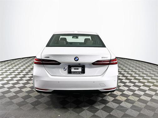2026 BMW 530 i xDrive