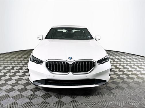 2026 BMW 530 i xDrive