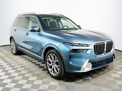 2025 BMW X7 xDrive40i