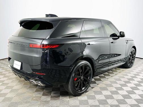 Santorini Black Metallic 2025 Land Rover Range Rover Sport SE