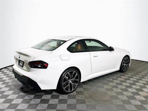 2024 BMW 230 i xDrive