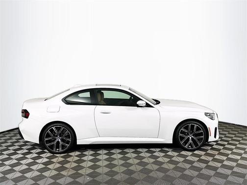 2024 BMW 230 i xDrive