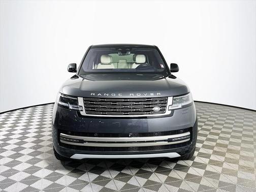 2023 Land Rover Range Rover P440e SE