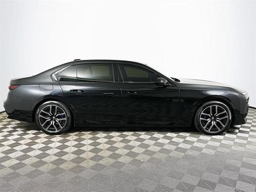 2025 BMW i7 xDrive60