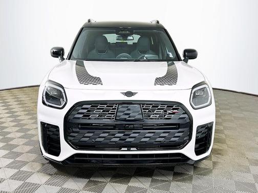 Nanuq White Metallic 2026 MINI Countryman Cooper S ALL4